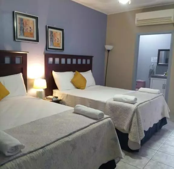 پانسیون Hostal Vista Del Mar