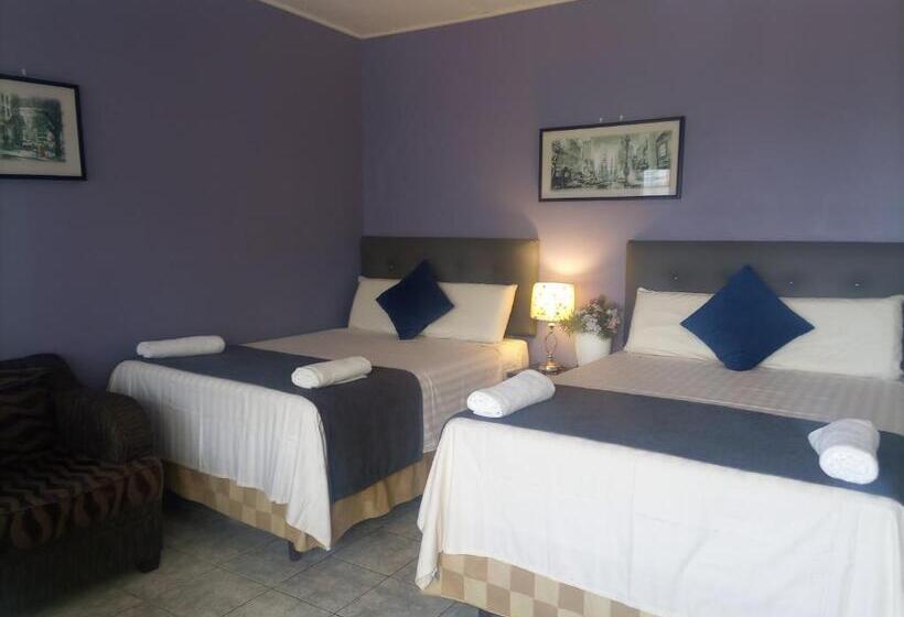 پانسیون Hostal Vista Del Mar