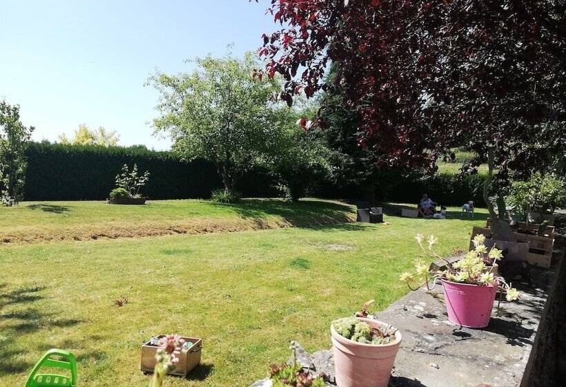 ペンション La Parisiere