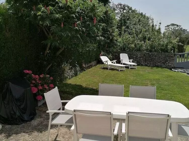 ペンション La Parisiere