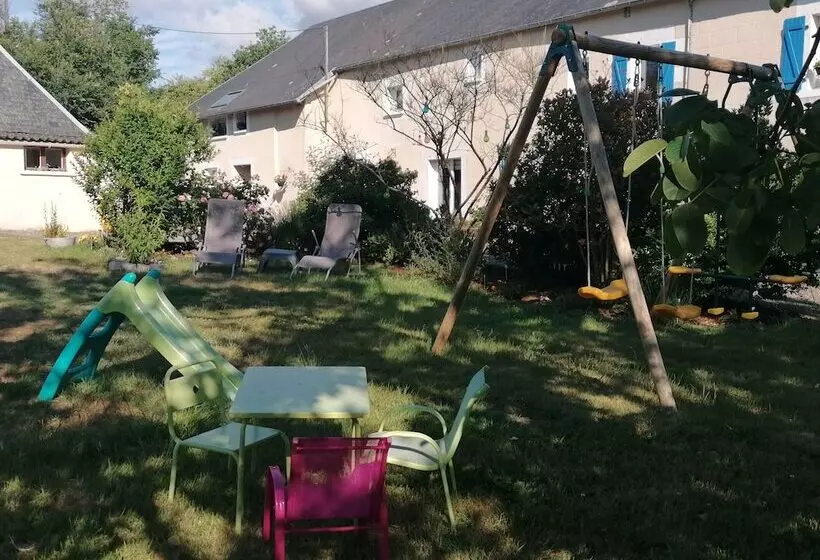 ペンション La Parisiere