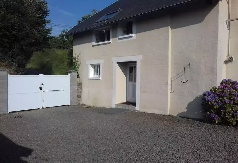 ペンション La Parisiere