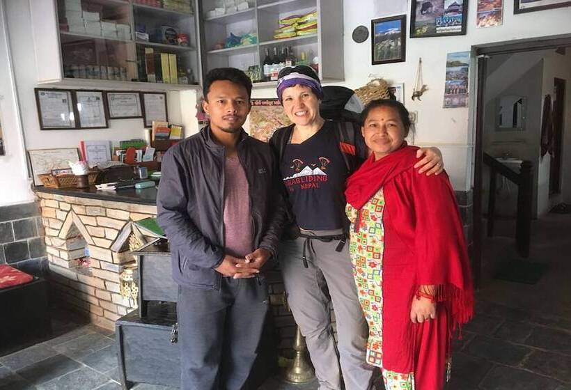 پانسیون Shrestha Hotel & Restaurant