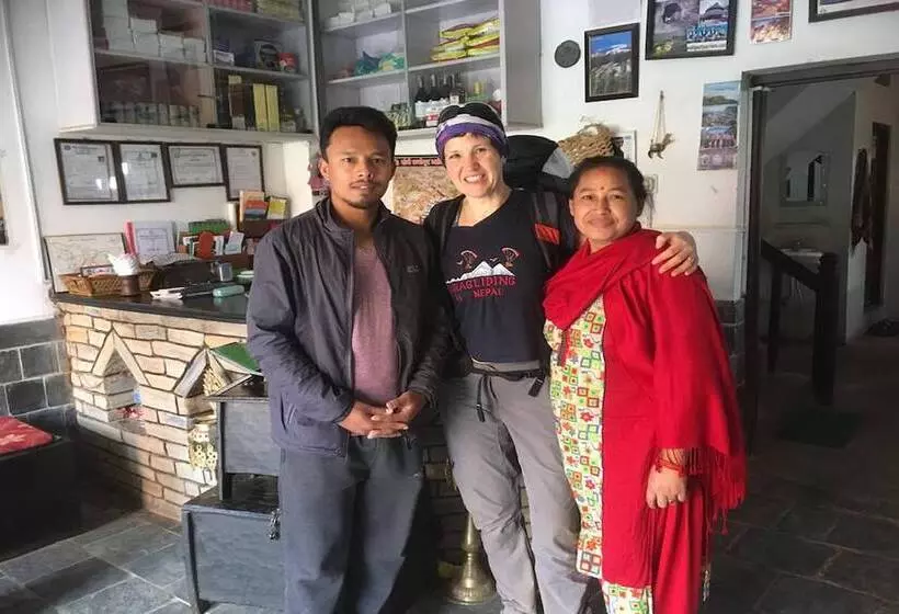 پانسیون Shrestha Hotel & Restaurant