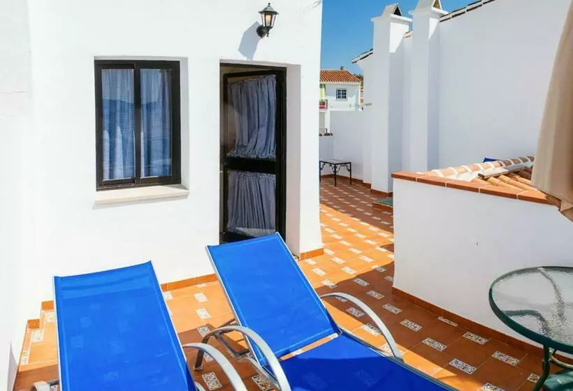 Tipica Casa En Frigiliana Con Patio Y Terraza
