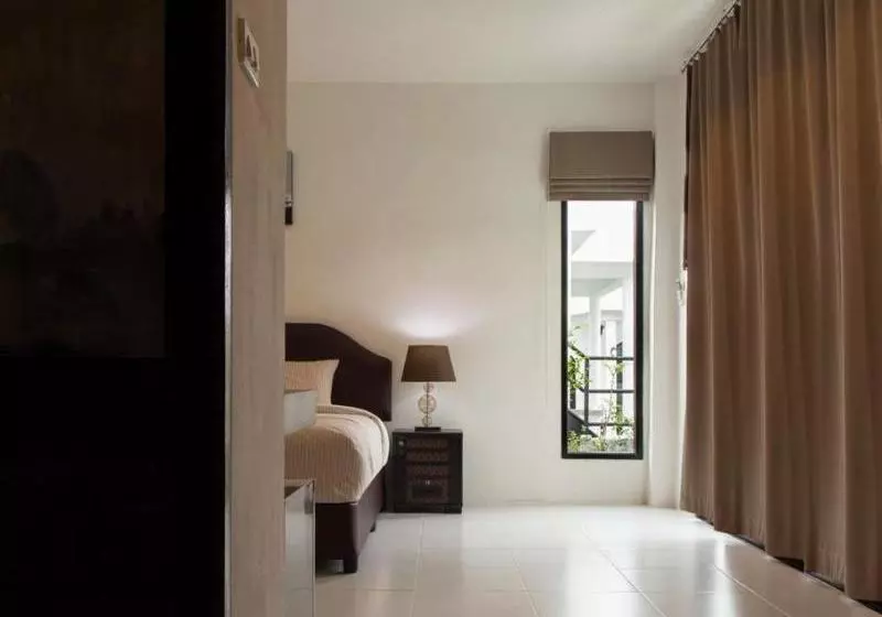 Hotelli Chalaroste Lanta The Private Resort