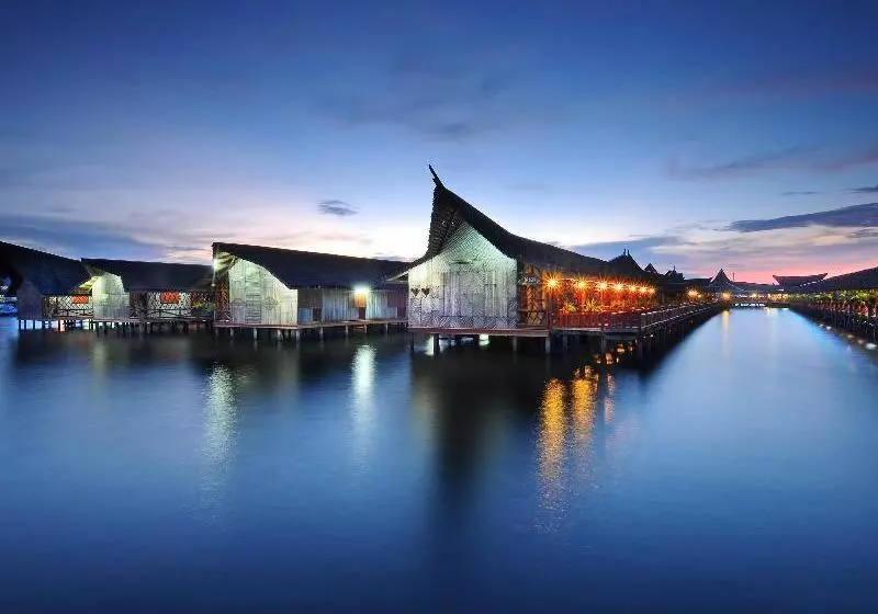 ホテル Dragon Inn Floating Resort