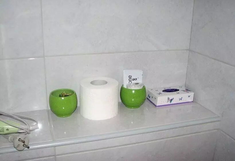 هتل Eva Luxury Rooms & Apartments