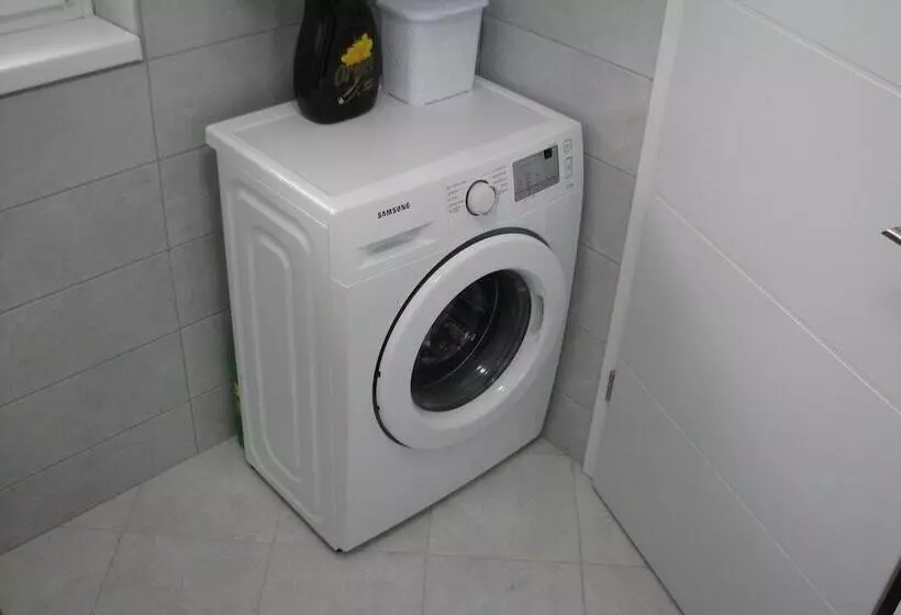 هتل Eva Luxury Rooms & Apartments