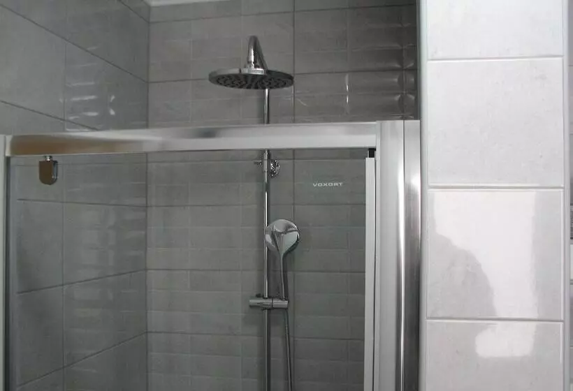 هتل Eva Luxury Rooms & Apartments