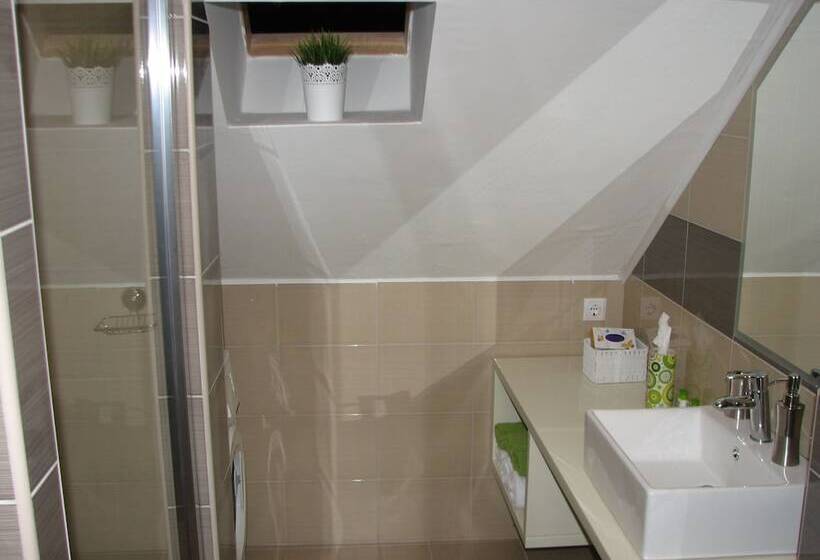 ホテル Eva Luxury Rooms & Apartments