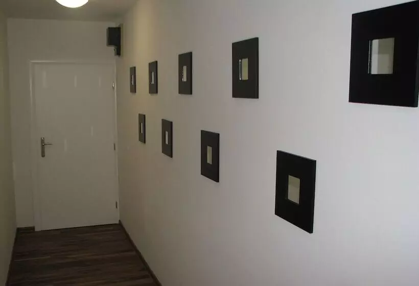 هتل Eva Luxury Rooms & Apartments