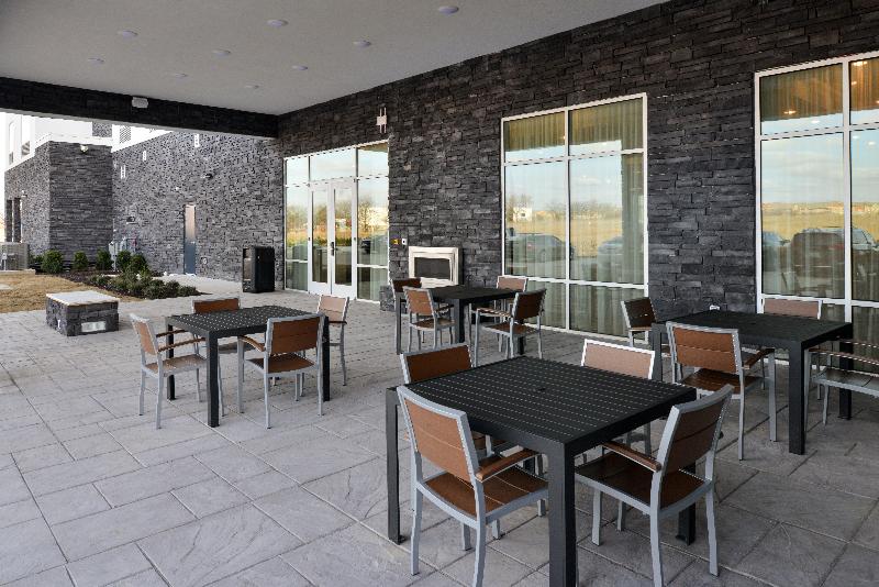 בית מלון כפרי Holiday Inn Fort Worth   Alliance By Ihg