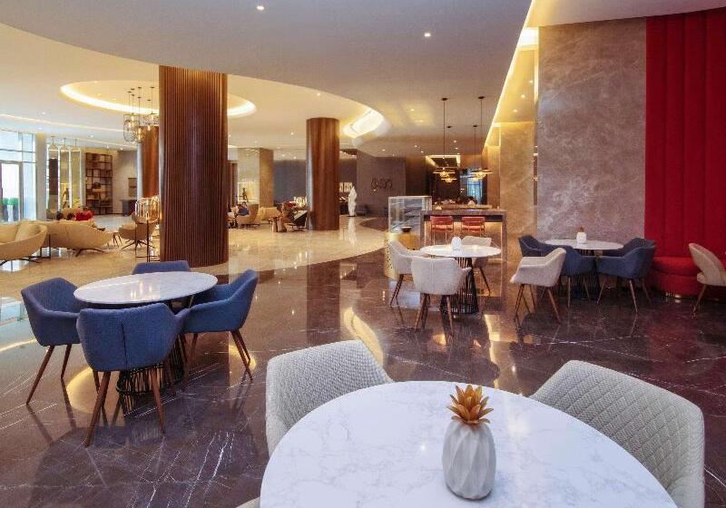 هتل Pullman Sharjah