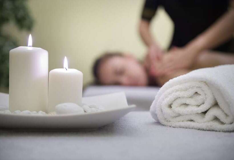 هتل Pullman Sharjah