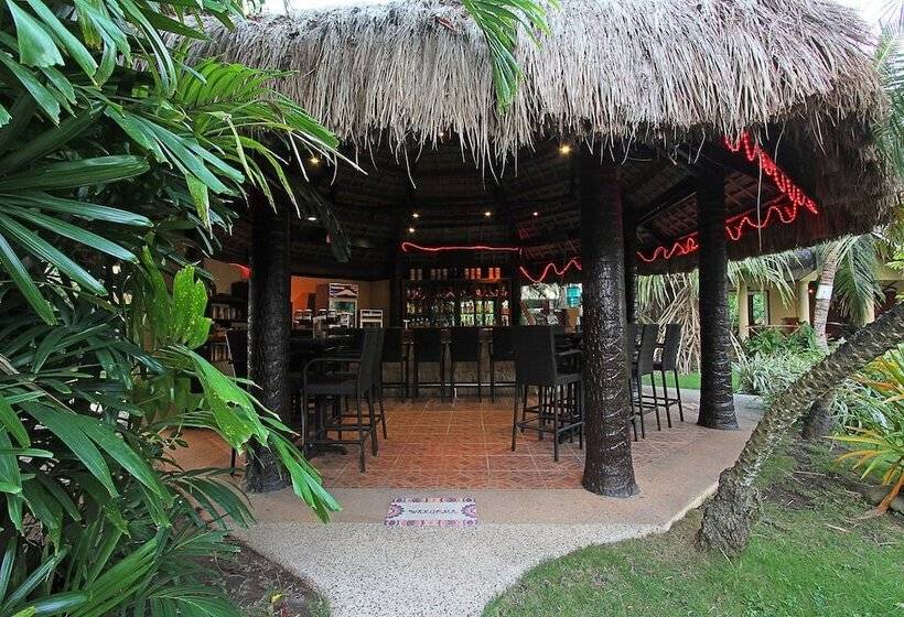 酒店 Thalatta Resort