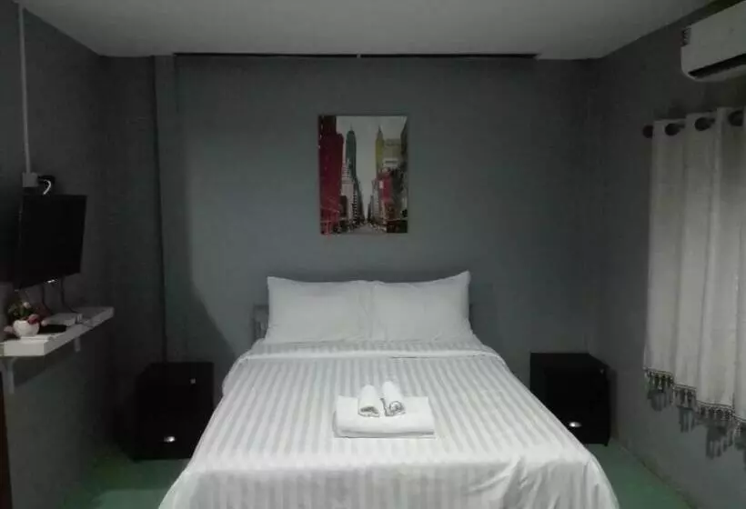 هتل The Money Inn