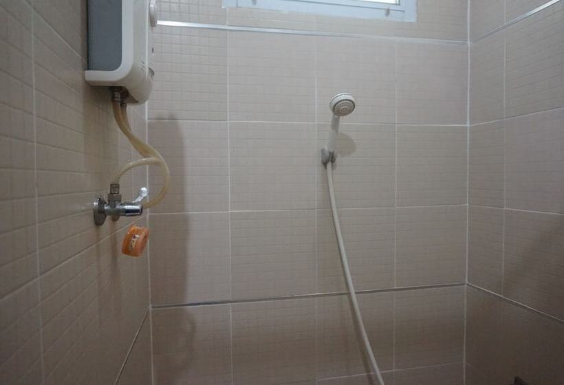 Отель The Park Nangrong Resort