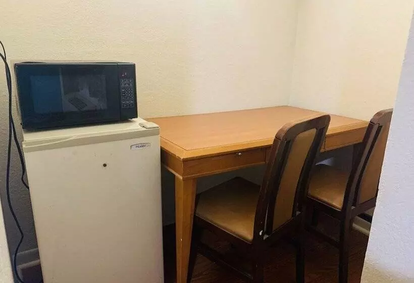 Embassy Motel