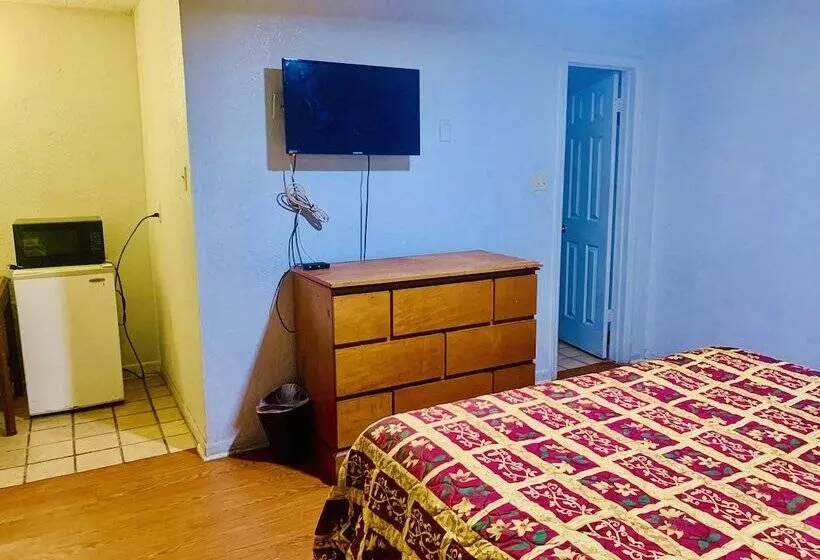 Embassy Motel