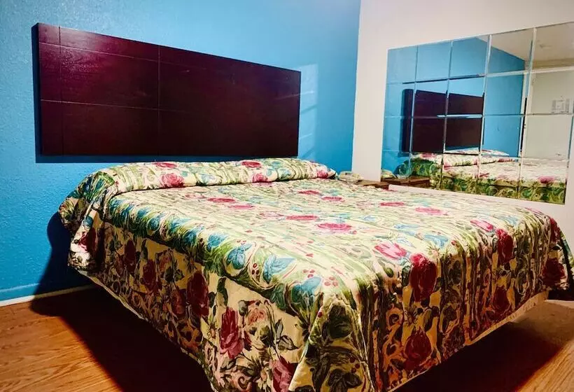 Embassy Motel