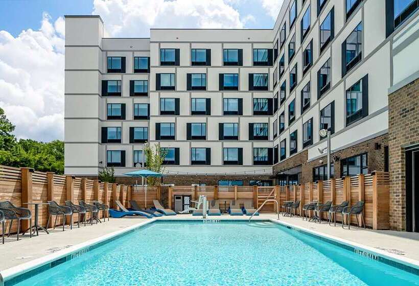 هتل Hampton Inn & Suites Raleigh Midtown