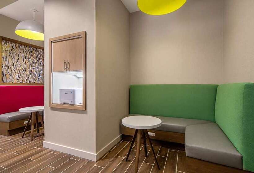 هتل Hampton Inn & Suites Raleigh Midtown