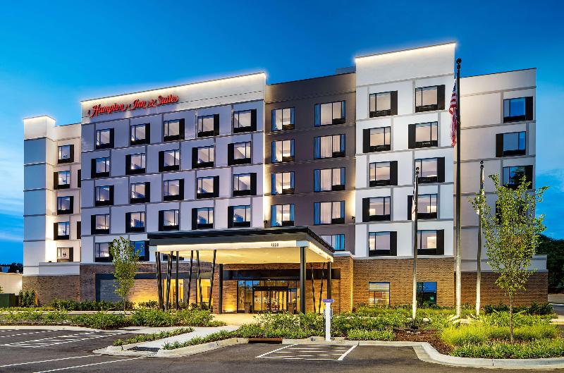 هتل Hampton Inn & Suites Raleigh Midtown