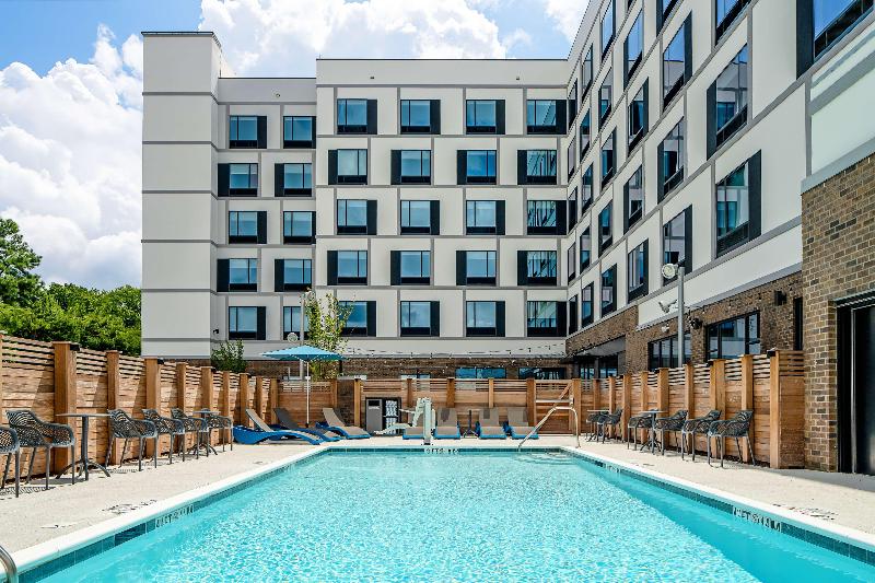 هتل Hampton Inn & Suites Raleigh Midtown