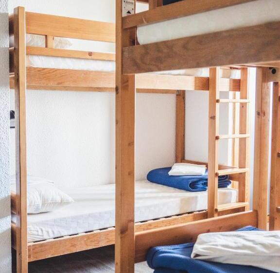 هتل Auberge Le Valezan