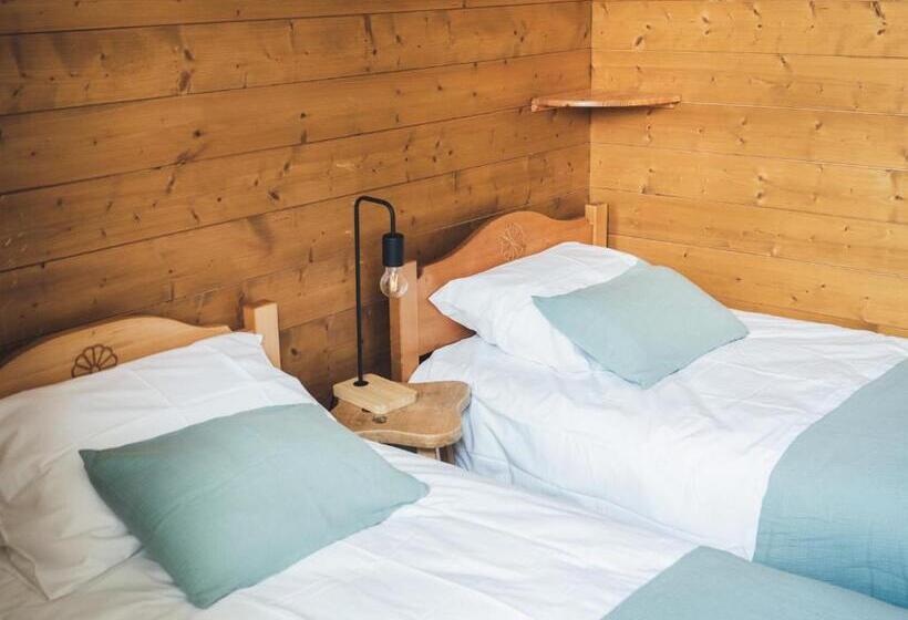 هتل Auberge Le Valezan