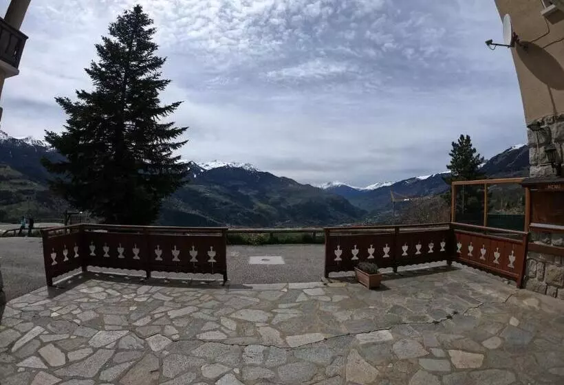 ホテル Auberge Le Valezan