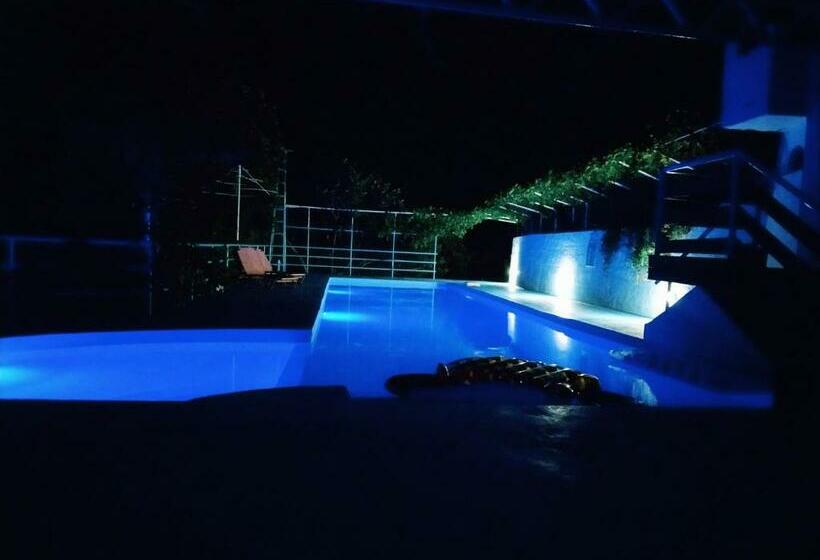 Oleander S Garden Traditional Cretan Cottage