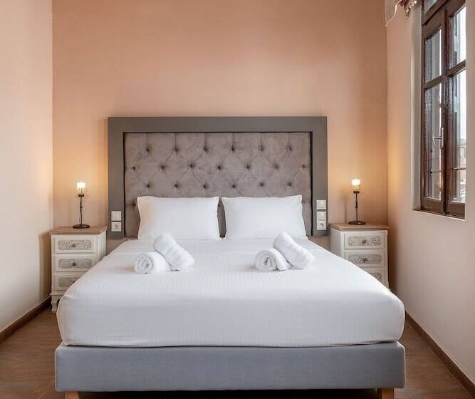 پانسیون Old Town Suites