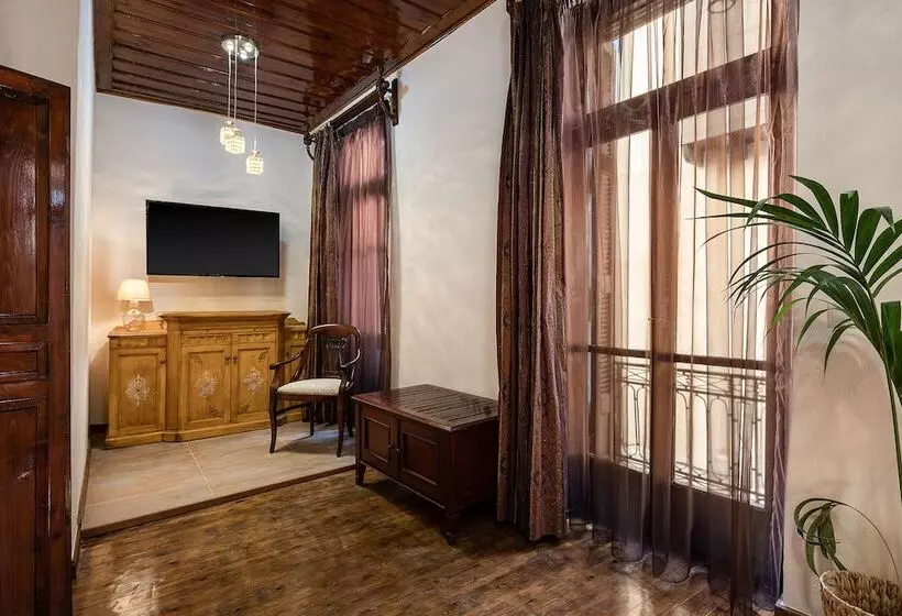 ペンション Old Town Suites