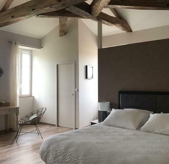 住宿加早餐  La Clé Du Puy