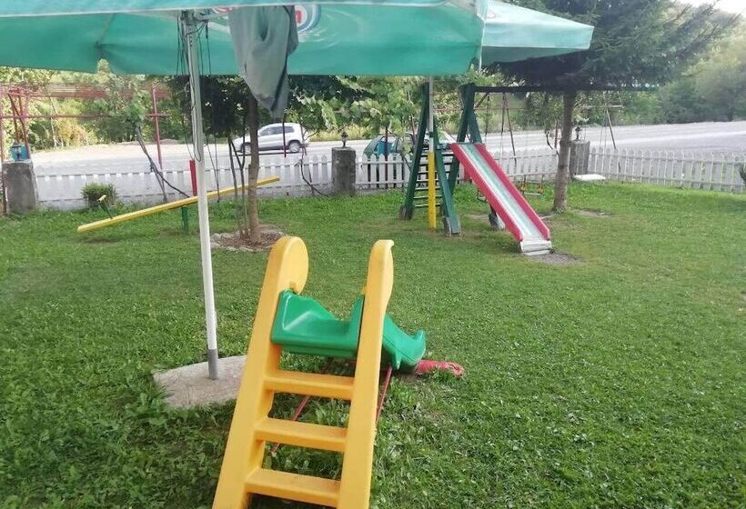 هتل Bungalovi Vukovic