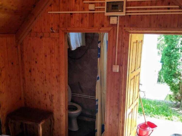 هتل Bungalovi Vukovic