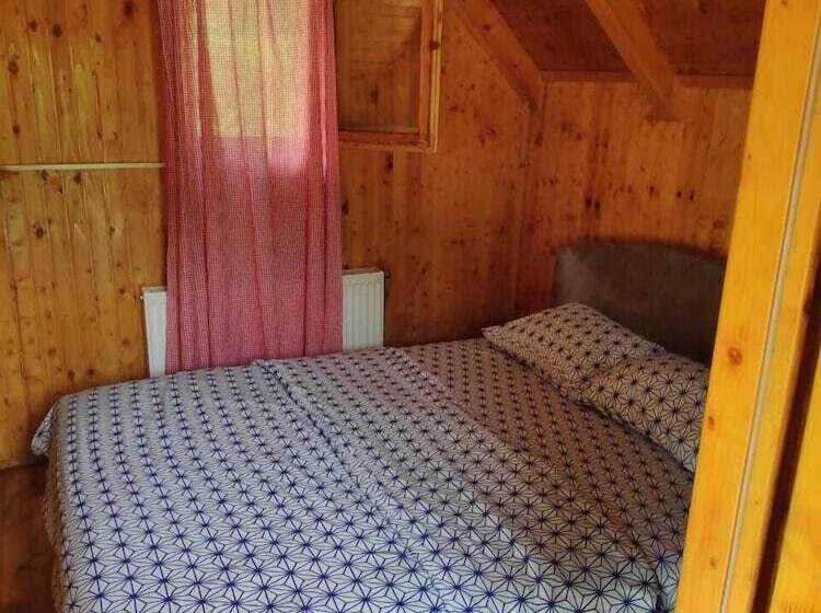 هتل Bungalovi Vukovic