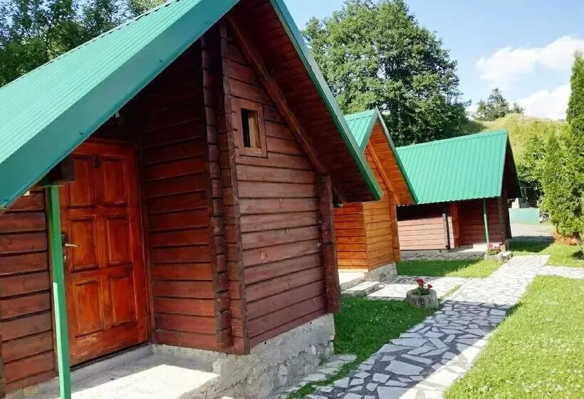 هتل Bungalovi Vukovic