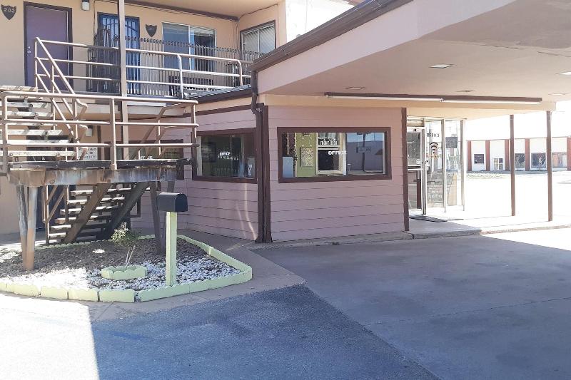 Hotel Kings At Clovis