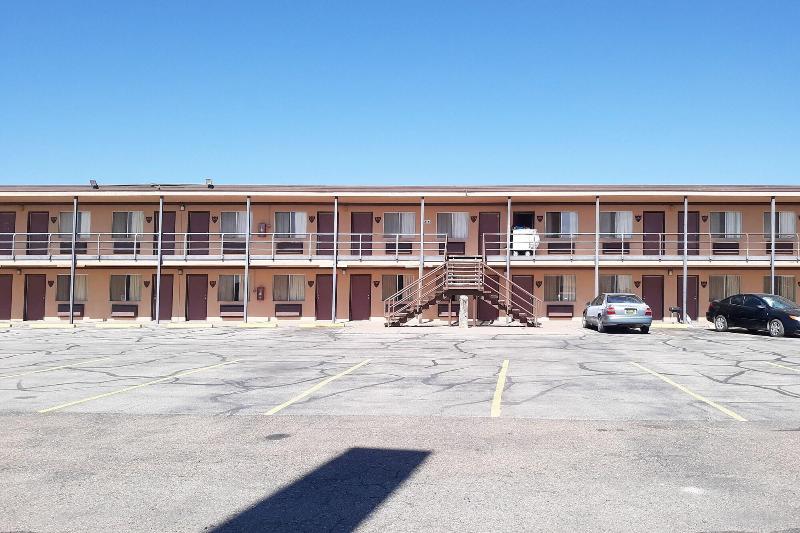 Hotel Kings At Clovis