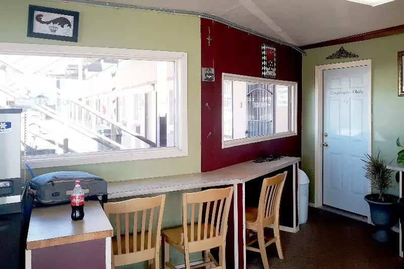 Hotelli Kings At Clovis