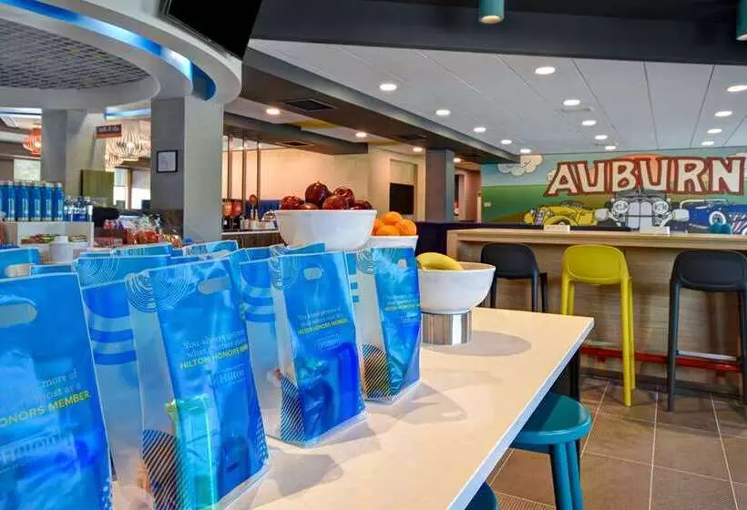 ホテル Tru By Hilton Auburn