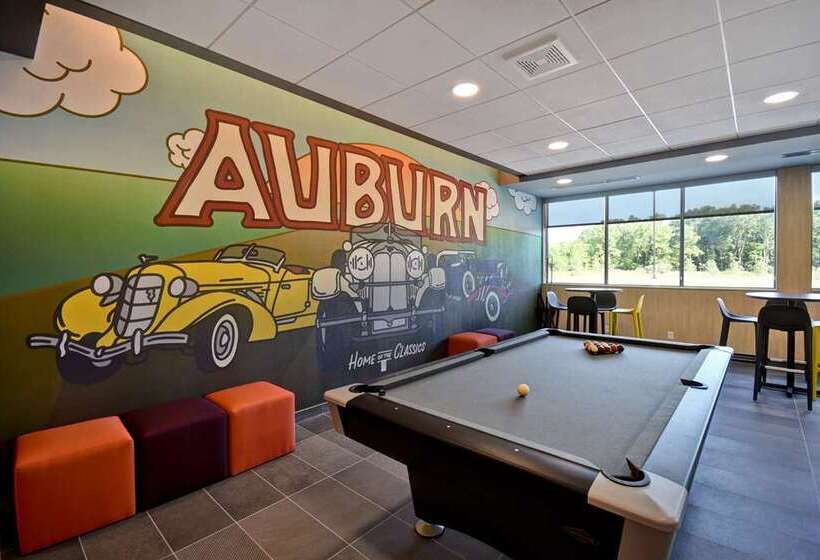 בית מלון כפרי Tru By Hilton Auburn