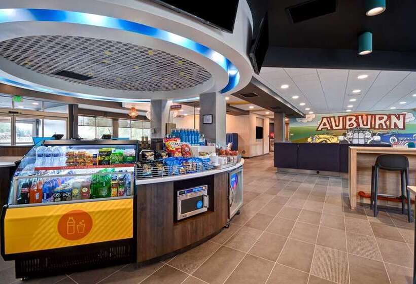 בית מלון כפרי Tru By Hilton Auburn