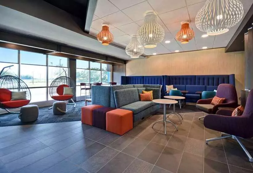 ホテル Tru By Hilton Auburn