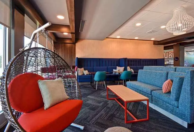 ホテル Tru By Hilton Auburn