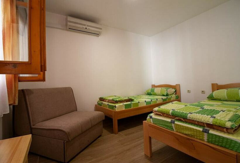 پانسیون Guesthouse Jadran