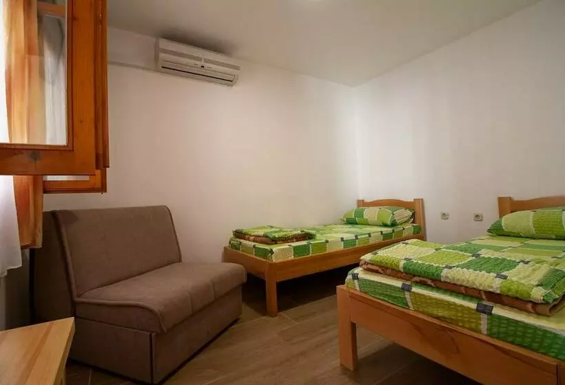پانسیون Guesthouse Jadran